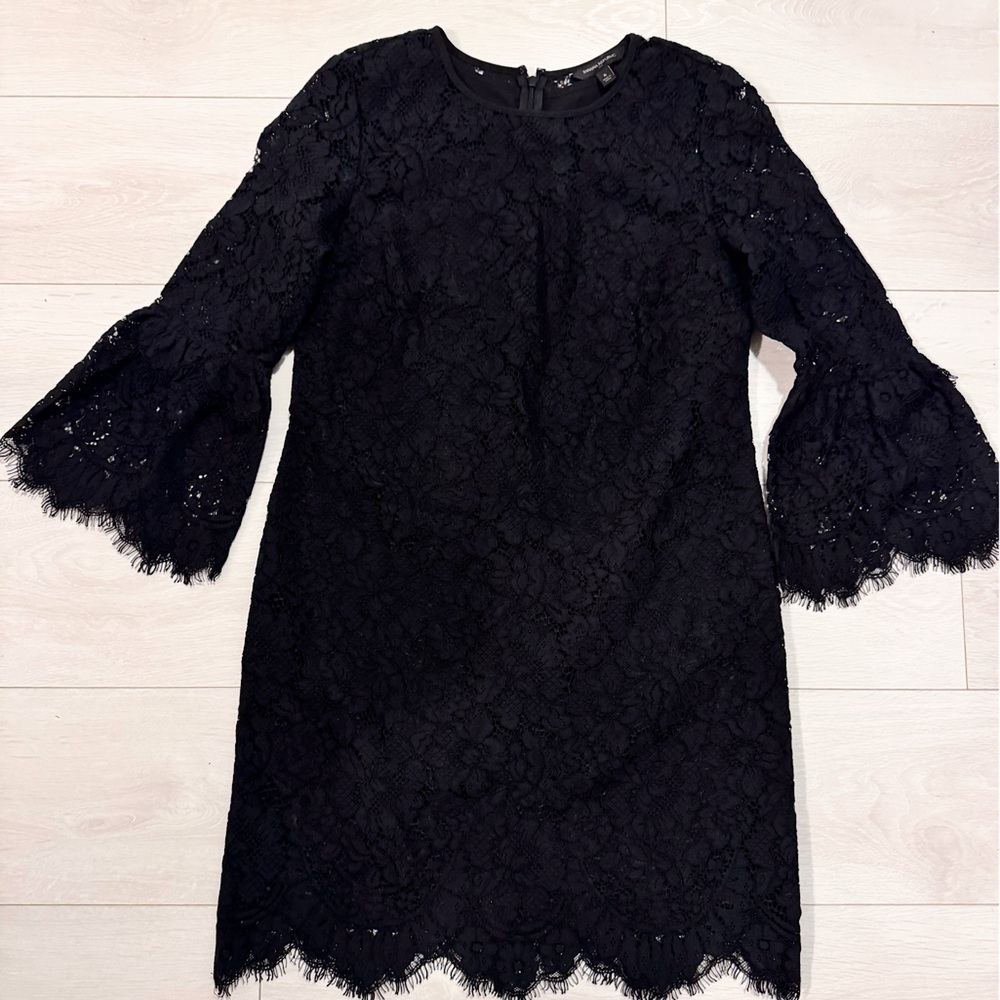 Banana Republic Layered Flounce Long Sleeve Black Lace Dress size 6